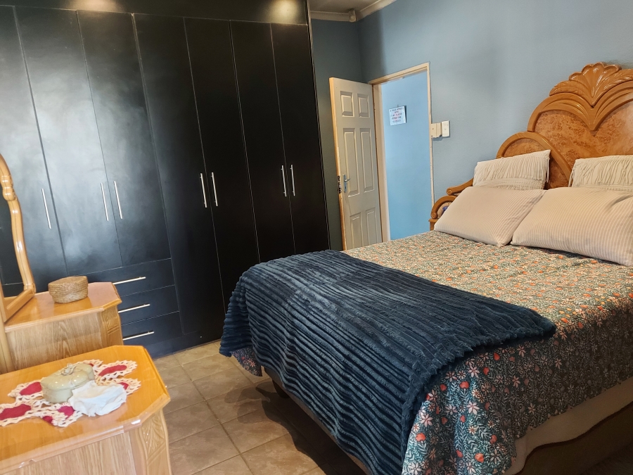 3 Bedroom Property for Sale in Oos Einde North West